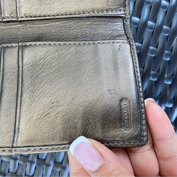 Coach Brown and Tan Signature Wallet - Picture 9 of 10